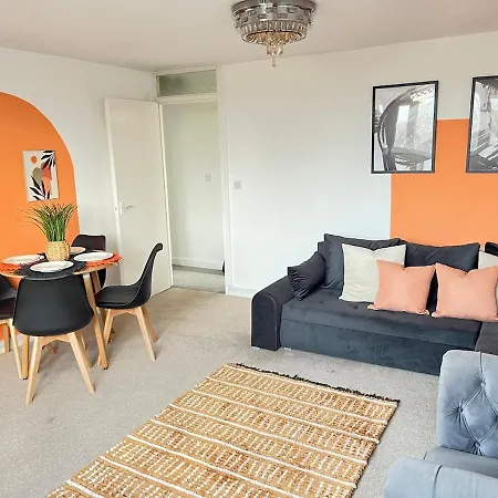 Centre 2 Bed With Free Parking * 利兹