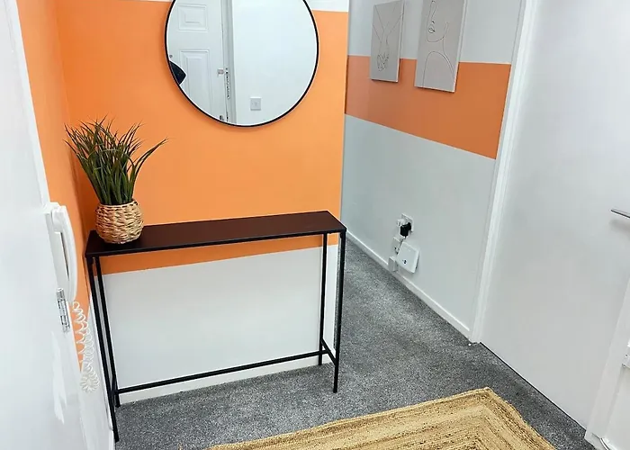 Centre 2 Bed With Free Parking 아파트 리즈