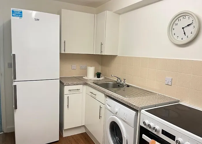 Centre 2 Bed With Free Parking 아파트 리즈