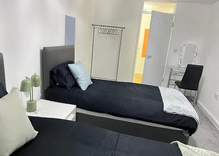 Centre 2 Bed With Free Parking