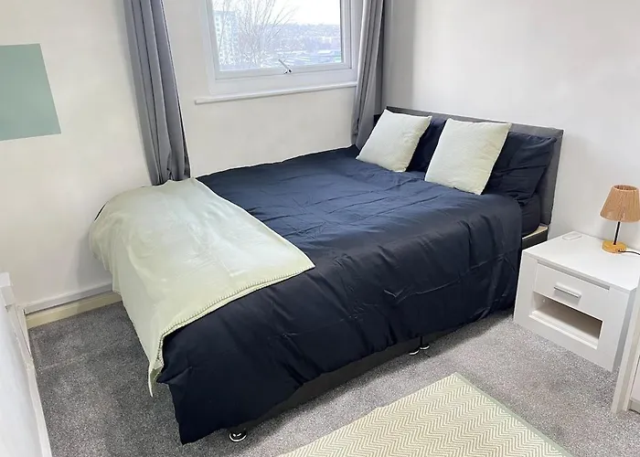 Centre 2 Bed With Free Parking アパート