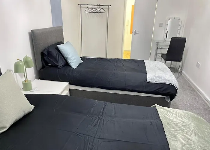 Centre 2 Bed With Free Parking * リーズ