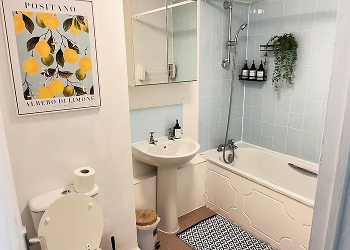 Centre 2 Bed With Free Parking アパート *