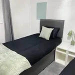 Lejlighed Centre 2 Bed With Free Parking