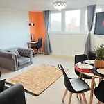 Centre 2 Bed With Free Parking * Leeds (West Yorkshire)